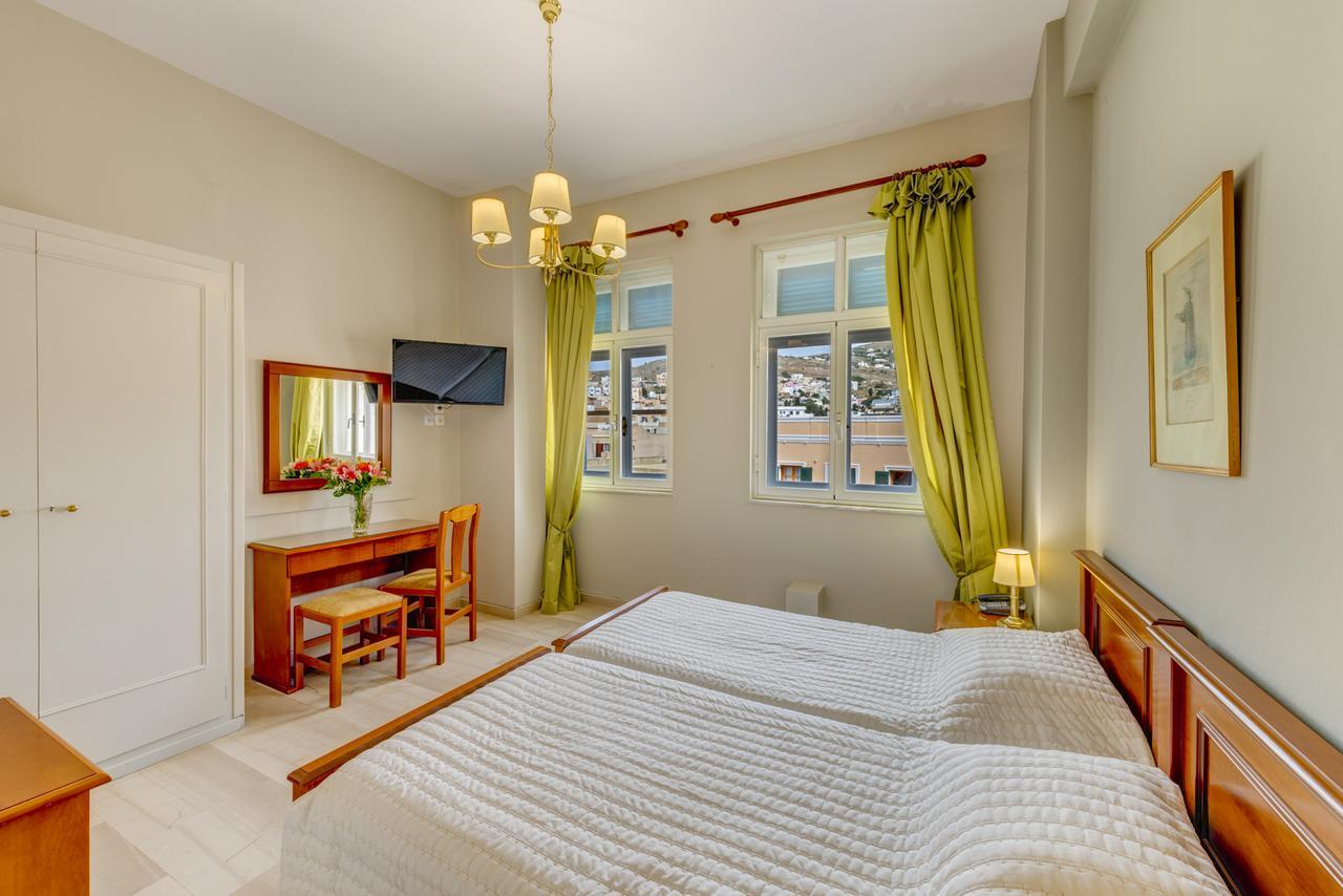 Hotel Halaris Ermoupoli Dış mekan fotoğraf